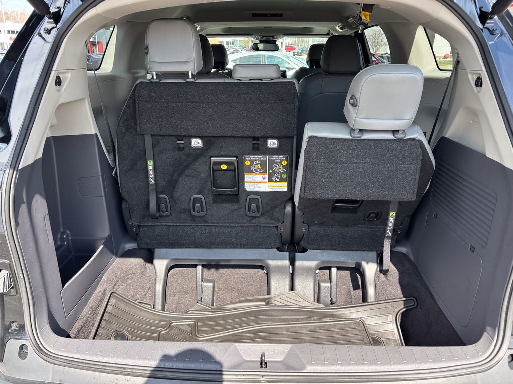 2023 Toyota Sienna XLE