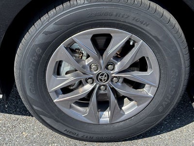 2023 Toyota Sienna XLE