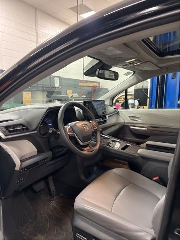 2023 Toyota Sienna XLE