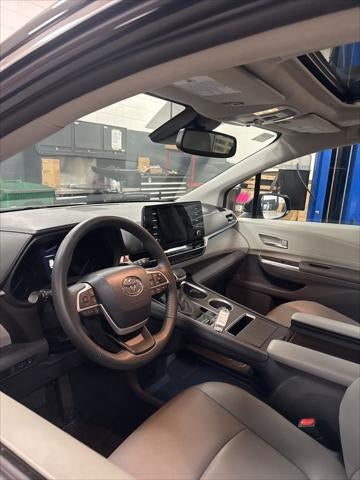 2023 Toyota Sienna XLE