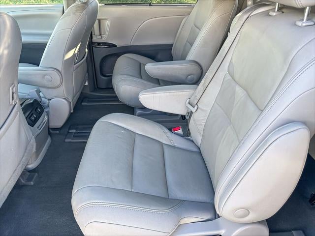2019 Toyota Sienna XLE 8 Passenger