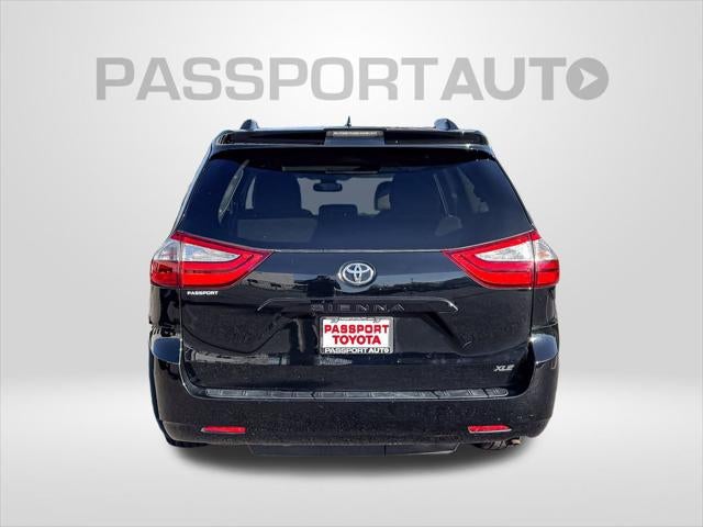 2019 Toyota Sienna XLE 8 Passenger