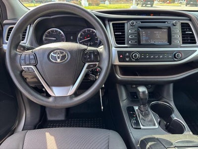 2016 Toyota Highlander LE