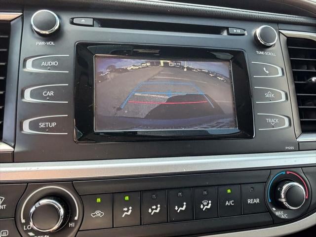 2016 Toyota Highlander LE