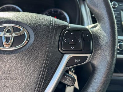 2016 Toyota Highlander LE