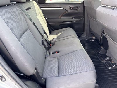 2016 Toyota Highlander LE