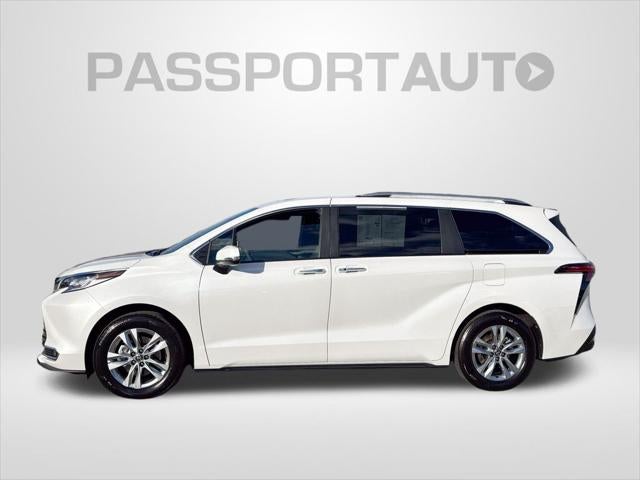 2025 Toyota Sienna Limited 7 Passenger