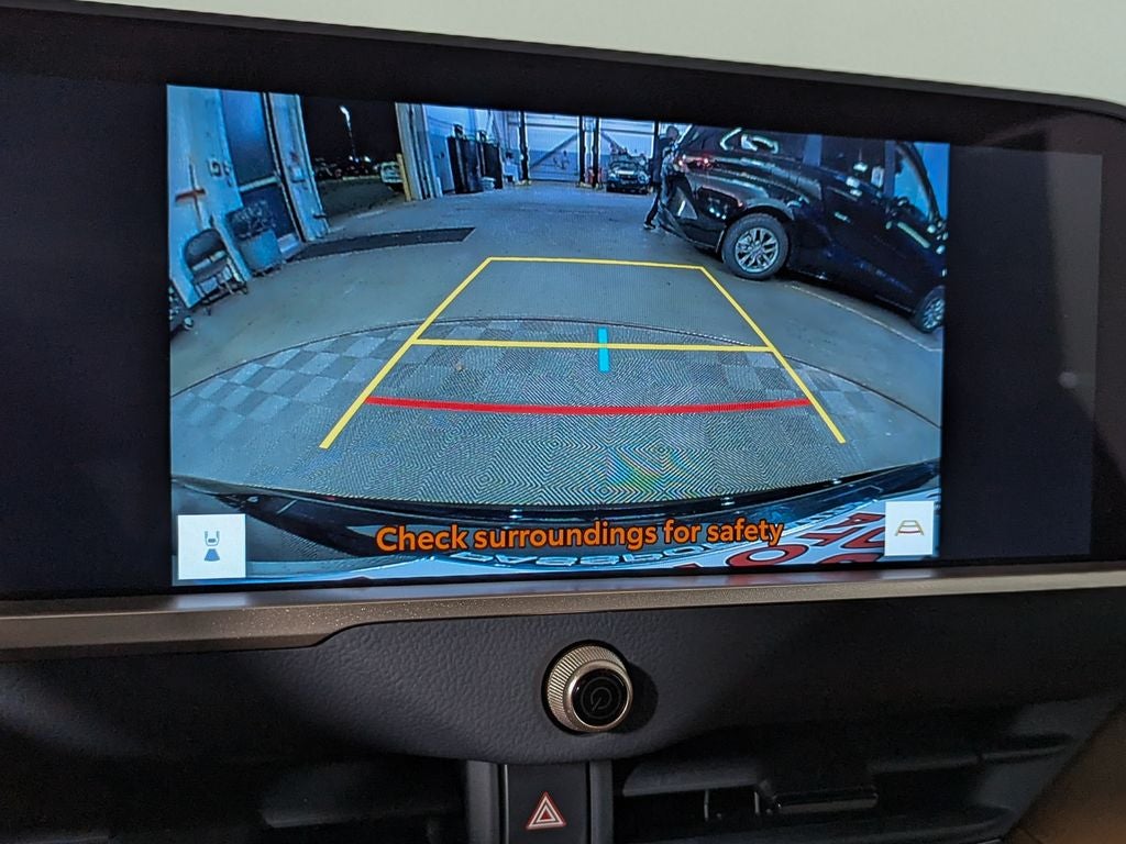 2025 Toyota Crown Signia XLE