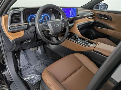 2025 Toyota Crown Signia XLE