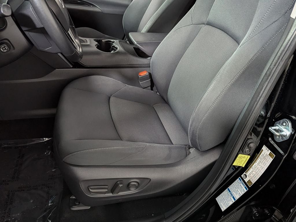 2022 Toyota Venza LE