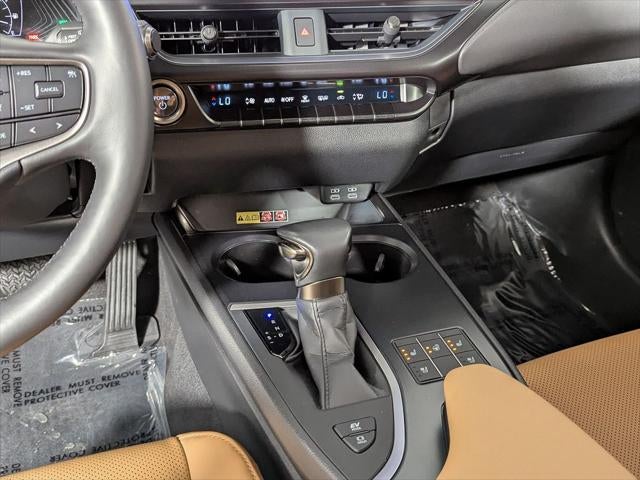 2023 Lexus UX 250h Premium