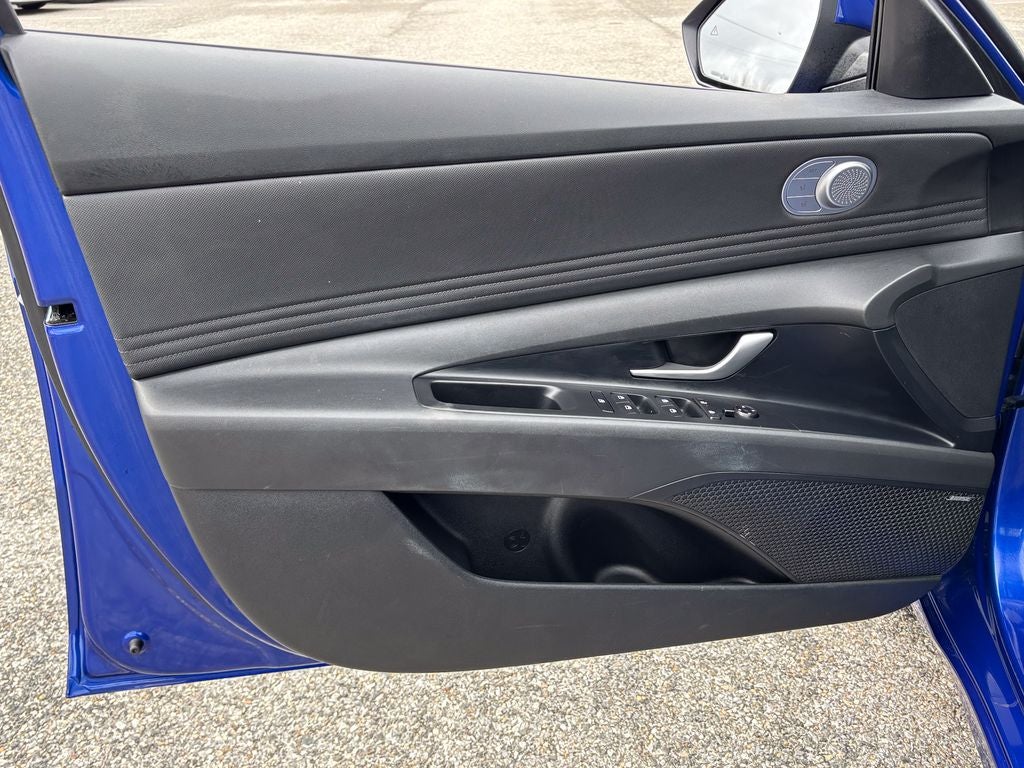 2025 Hyundai Elantra Hybrid Limited