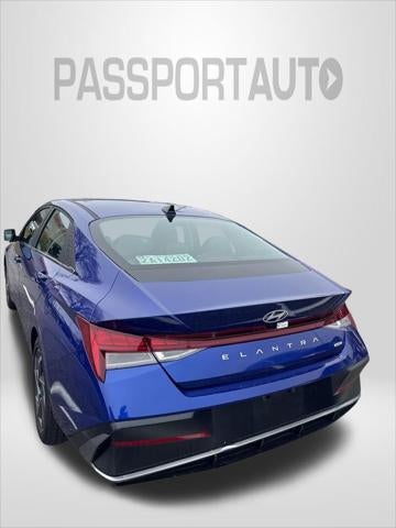 2025 Hyundai Elantra Hybrid Limited