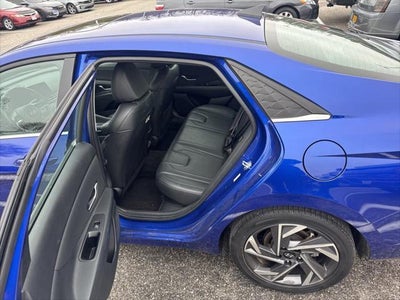 2025 Hyundai Elantra Hybrid Limited