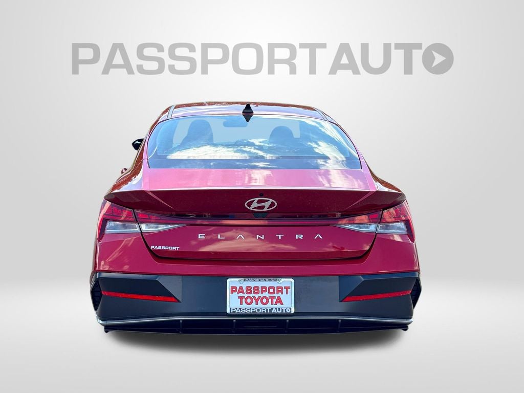 2025 Hyundai Elantra SEL - Photo 7