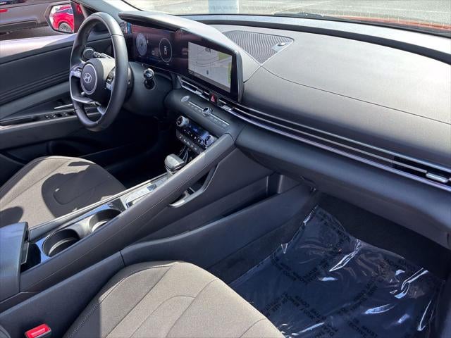 2025 Hyundai Elantra SEL - Photo 78