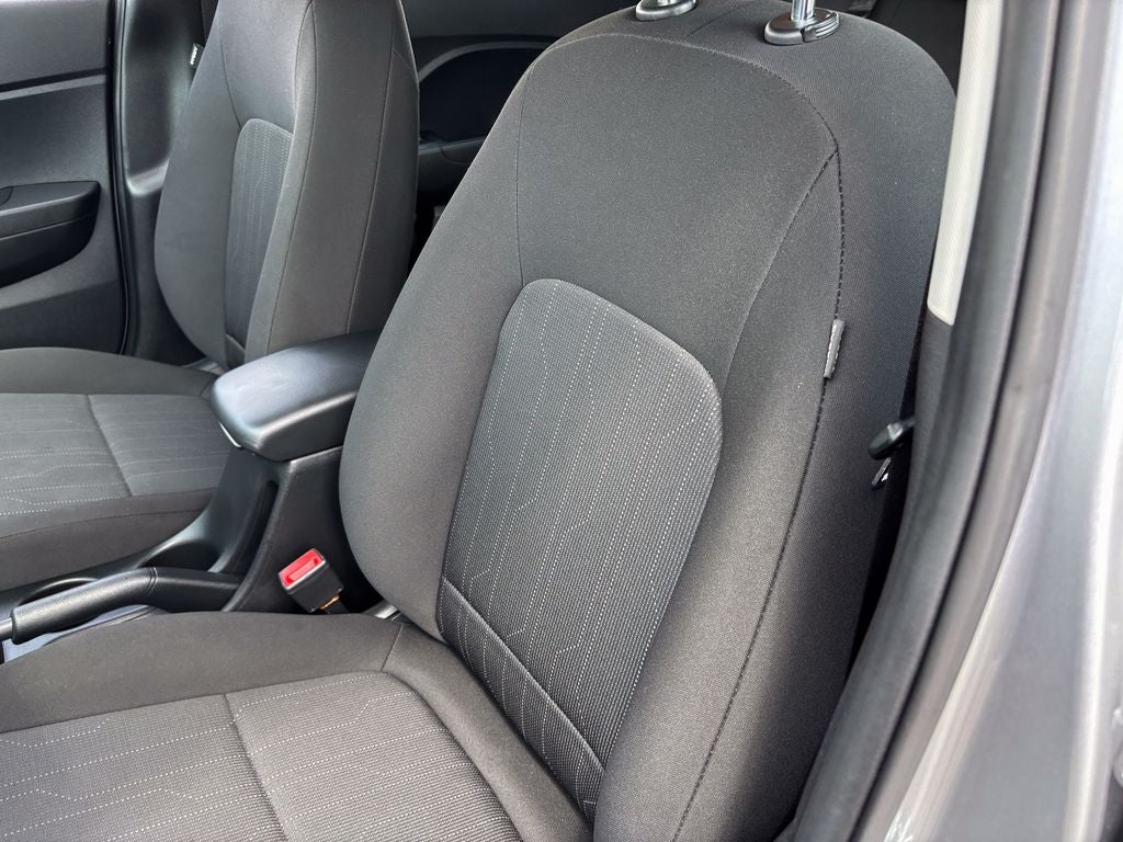 2025 Hyundai Venue SE