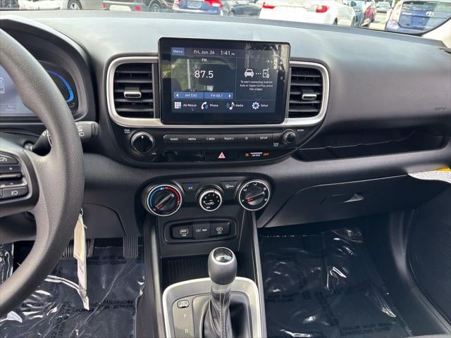 2025 Hyundai Venue SE