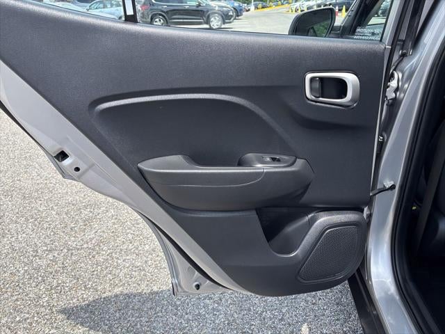 2025 Hyundai Venue SE