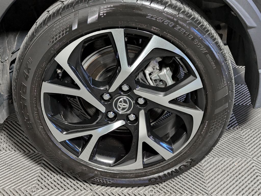 2019 Toyota C-HR XLE
