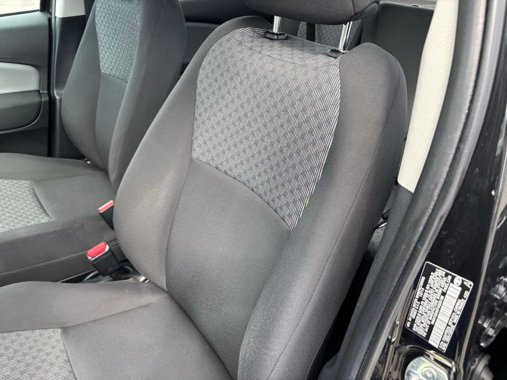 2015 Toyota Yaris LE