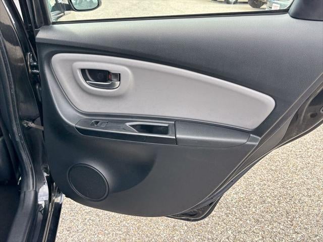 2015 Toyota Yaris LE